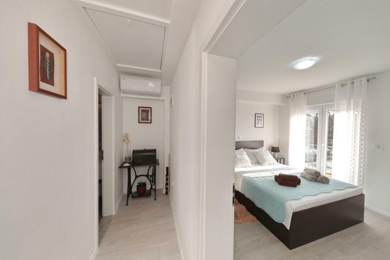 Holiday Home Hrast Debeljak Exterior foto